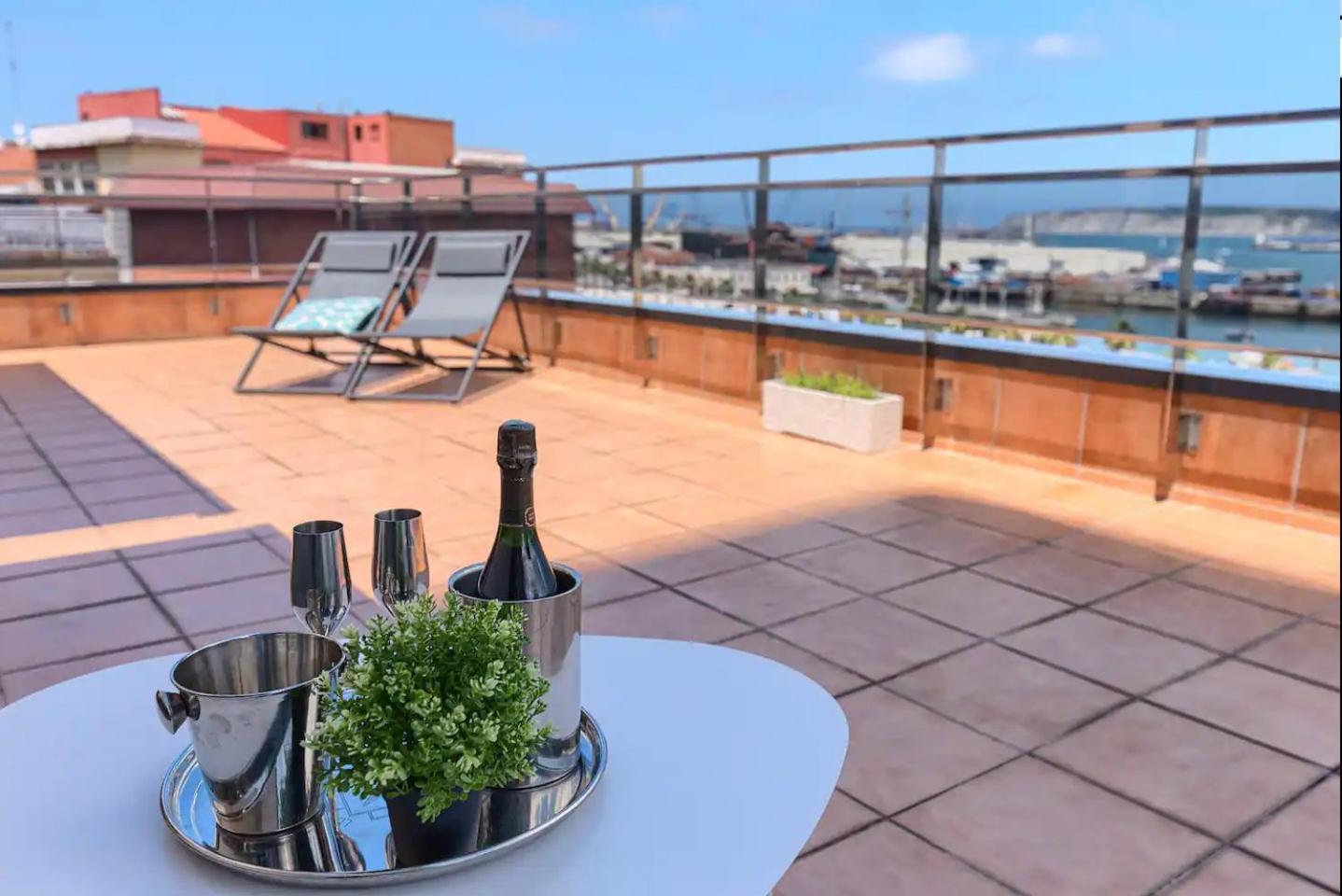 サントゥルツィAtico Lujo Costa Vasca Bilbaoterraza Mar Jacuziアパートメント エクステリア 写真